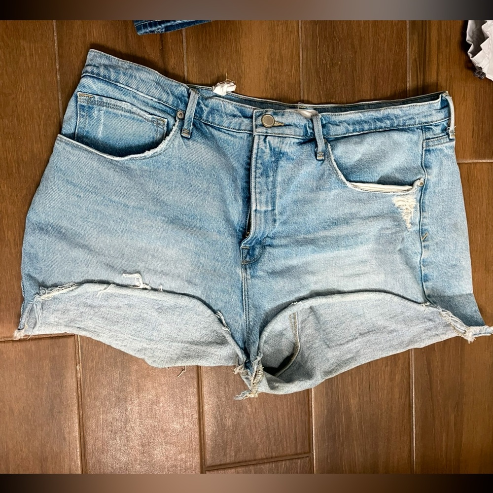 Good American denim shorts